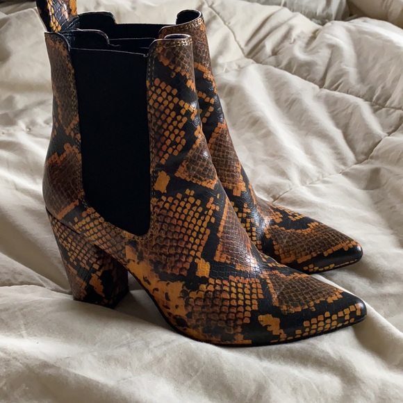 Steve Madden python boots - Picture 8 of 9